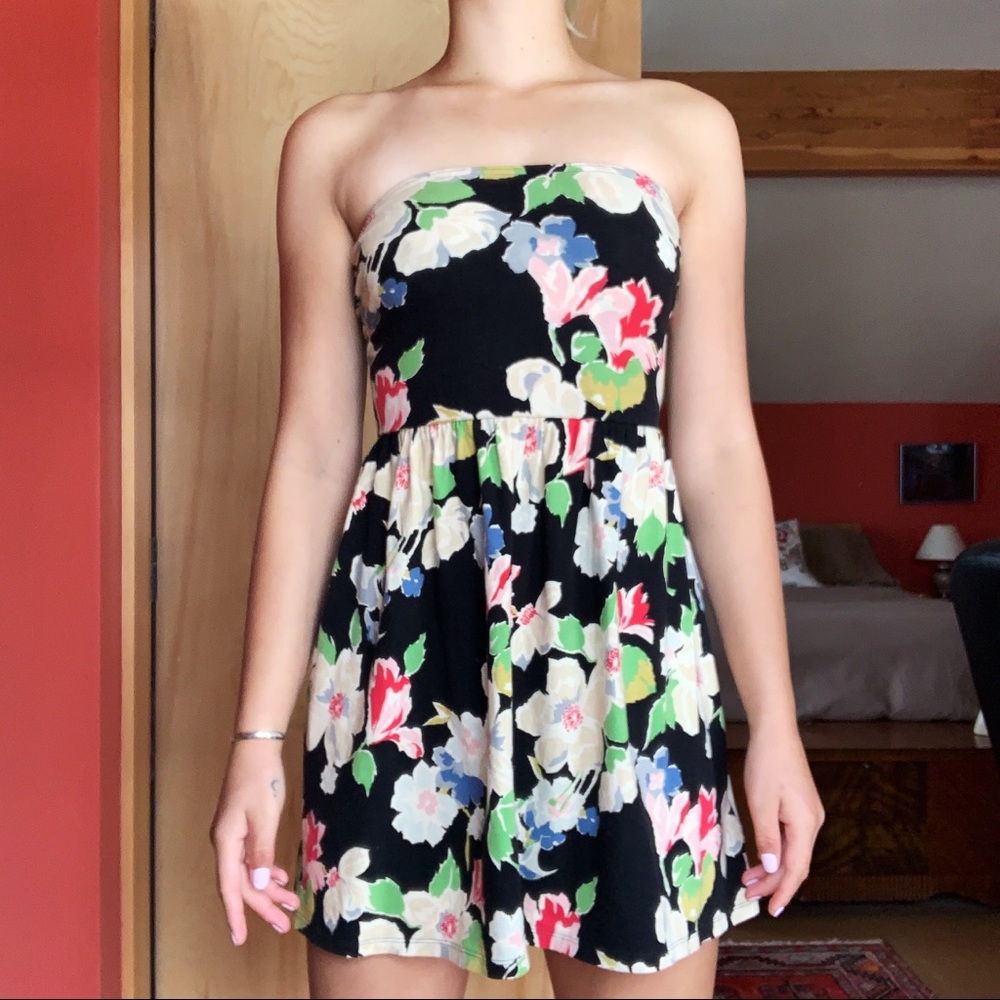 Kimchi Blue Strapless Floral Dress